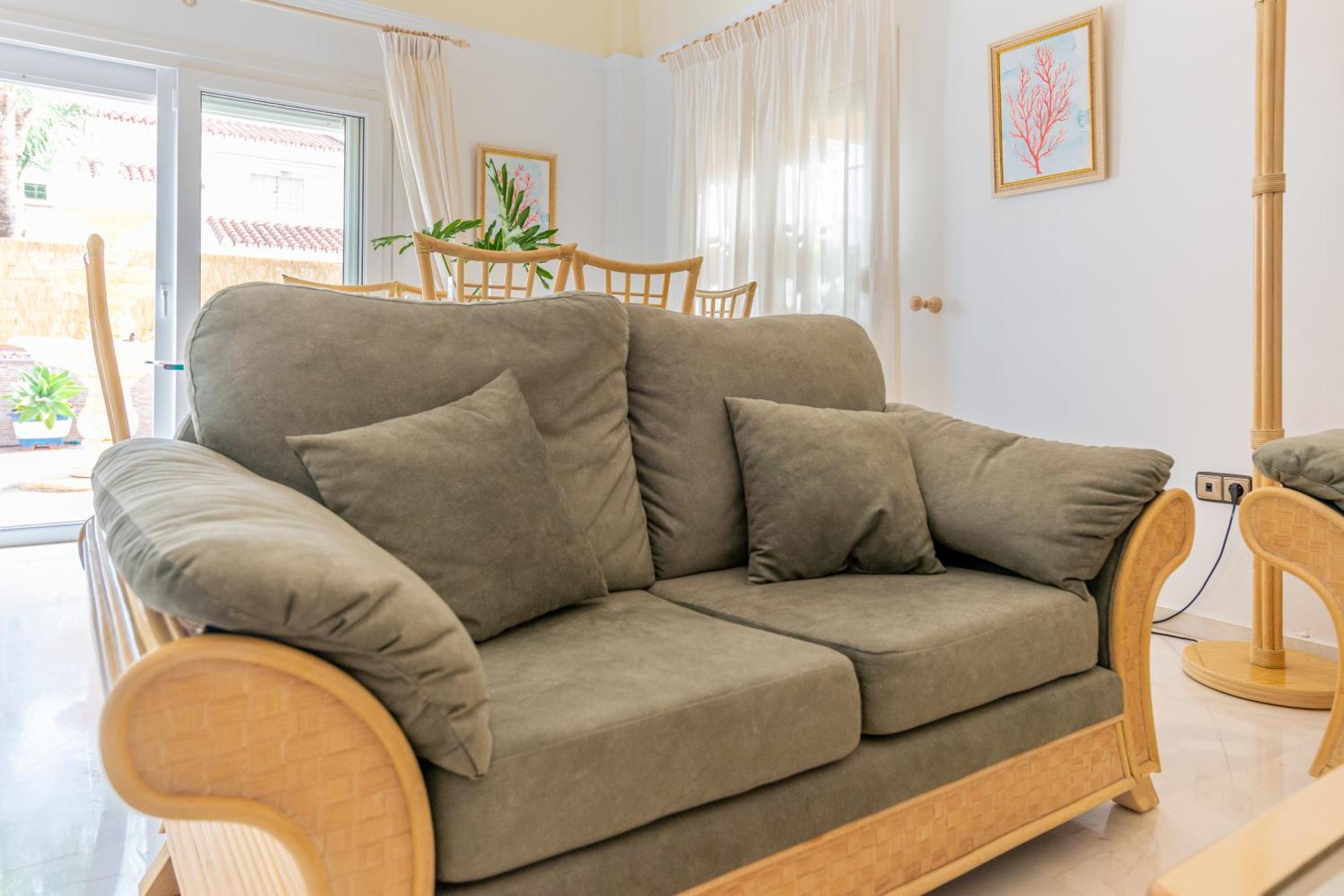 Villa Valentina - Renovated On Los Alamos Beach Torremolinos Eksteriør billede