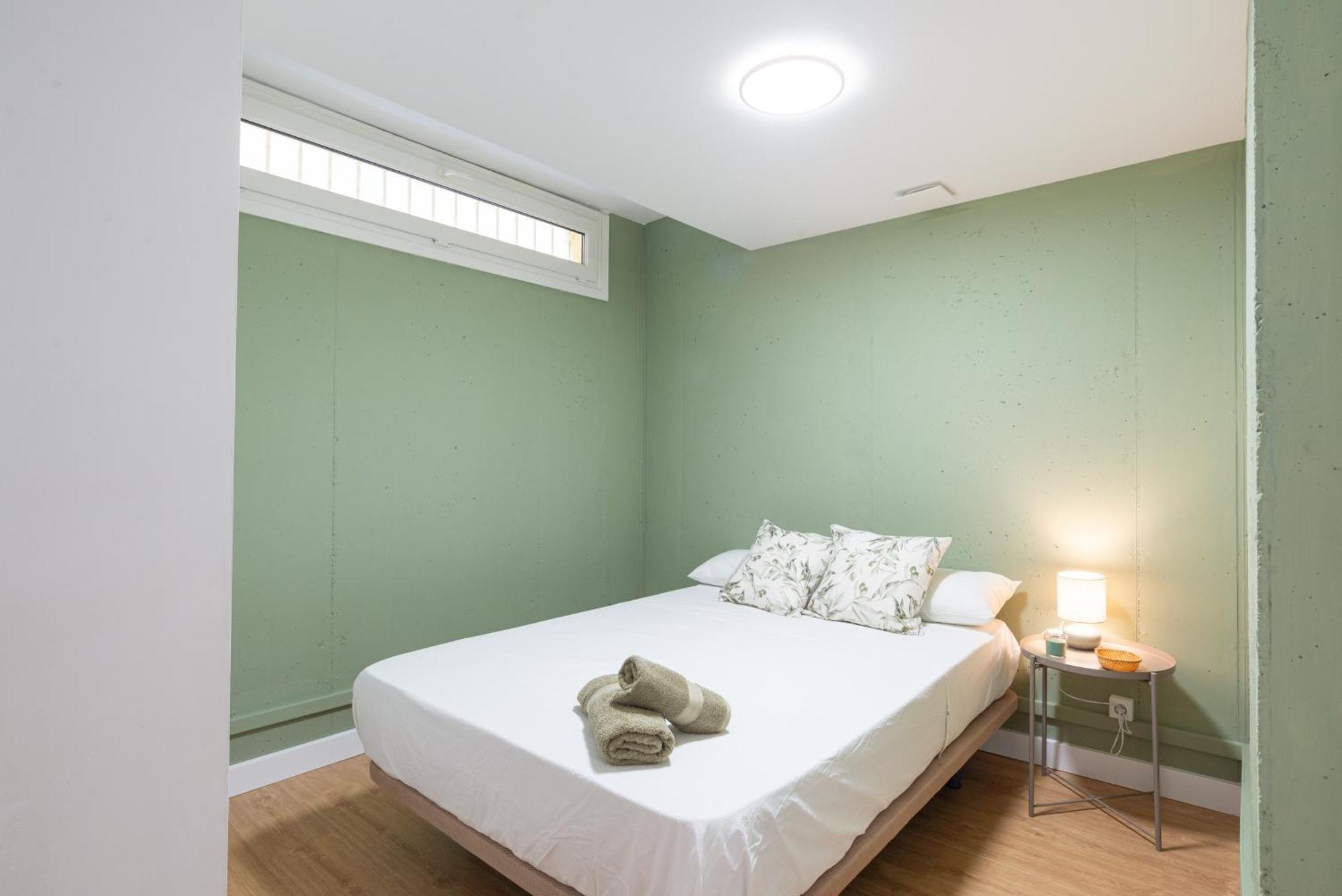 Villa Valentina - Renovated On Los Alamos Beach Torremolinos Eksteriør billede